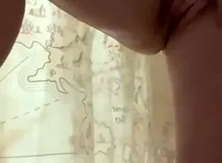 i'm laina marie and i masturbate with the shower head in the bath, squirting everywhere