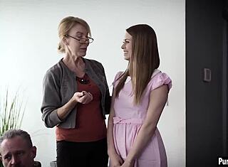 समस्या वाली जवान लड़की और हॉर्नी बूढ़े के साथ थ्रीसम, कितना टैबू और इंटेंस!