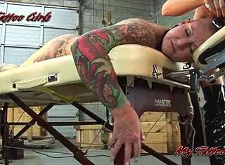 Blackwidowxxx gets a bold new head tattoo in reality show