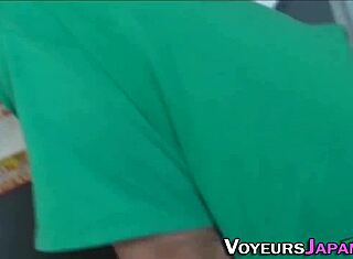 Nena japonesa se masturba salvaje, ¡mira ahora!