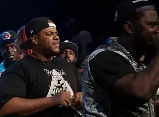 T-Rex Dominates Charlie Clips in Epic Battle!