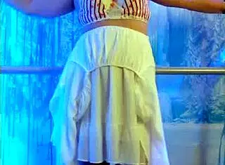 hotwife steffi valentine does dirty pussy dance in homemade solo!