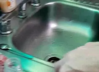 Duk And David Pee In Glass