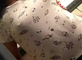 latina amateur fingers herself in shower