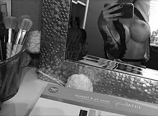 Stunning HD Pics of Swedish Nude Scandinavian Beauty