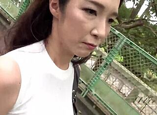 Я смотрю бесплатный JAV с японскими девчонками, занимающимися сексом, жизнь 0032 1