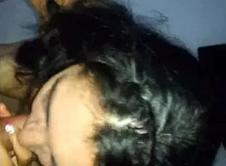 Hotel blowjob with amateurs leads to cum. 😏