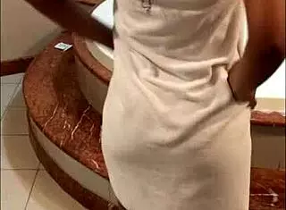 i'm that ebony babe twerking my big ass wet in the bathtub, so sexy