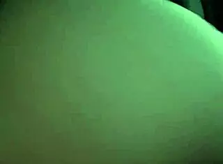 Tinder slut gets fucked in car on date