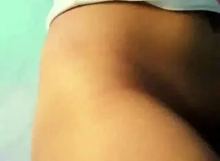 Colombian Babe Intensely Masturbates While Dancing Seductively