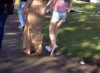 Gostosa Looks Stunning in a Tight Sensual Dress for Your Eyes