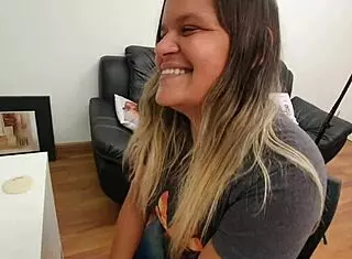 higor negrao interviews paty bumbum for the job, and she gives her ass to get it. sexfoxxx directs the full scene on red