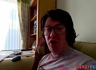 Yorkshire Nerd Observes Busty British Woman