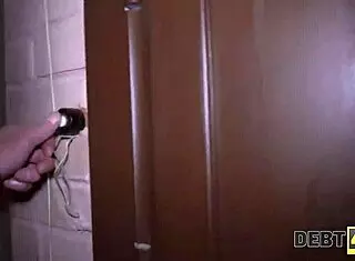 Pretty lassie seduces agent for wild sex 😏