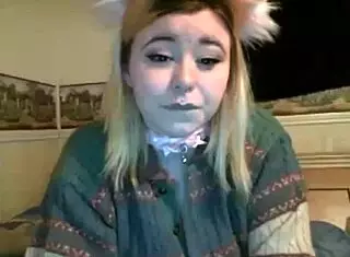 Chubby Babe Excites With Pussy Play And Dildo Sucking!