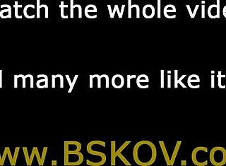 เอ่อ ลองดู Jessie Andrews ให้ปากสุดยอดในทริโอร้อนแรงวัยรุ่น 18+