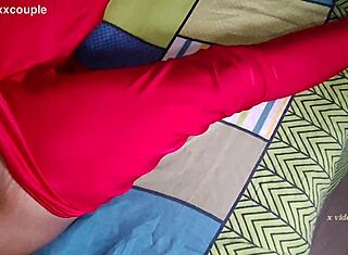 Isteri suami India Desi nikmati kongkek anal keras creampie