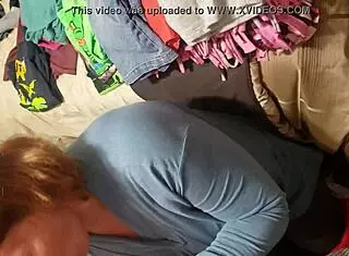 Pregnant Milf Gets Creampie in Pussy