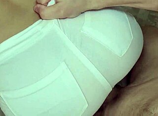 Неожиданный кремпай через порванные штаны