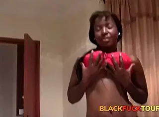 ebony hottie swallows massive cum load 😋