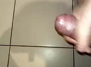 bondage on penis with extreme veins leads to huge ejaculation of eight jets