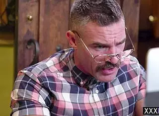 Hot brunette milf feels pleasure sucking and riding clients cocks