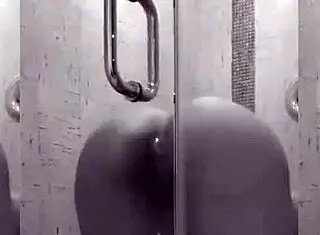 Bella fica e culi grossi in compilation dildo webcam ad alta definizione.