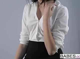 Hardcore kancelářský bang s nikolasem a sheri vi - blondýnka teen nerd bere to hluboko do prdele přes přesčasy