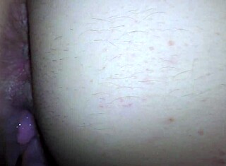 Utro kone leker med sædfylt fitte og dildo