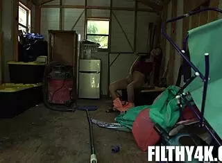 Hey Kimmy Kimm, caught fapping in the shed with Peter Green?