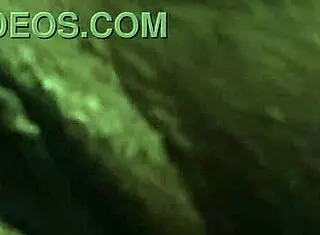 Amateur Uses Vibrator On Shaved Pussy