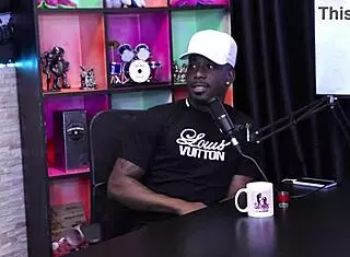 his dick skin stuck in her mouth with braces and the blowjob was amazing jefao oficial