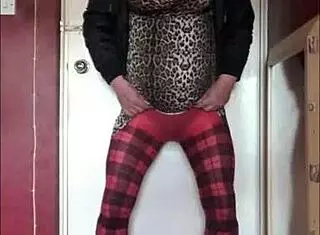 Homemade Bisexual Cumshot With Shy Crossdressing Amateur