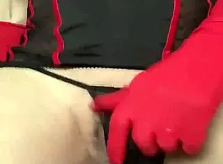 samantha jewels feels pleasure riding her dildo