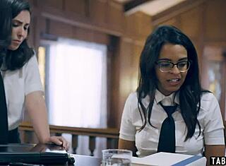 Styvsyskon gängar upp sig på jungfru