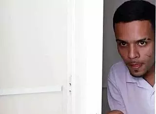 Três Amigos Fazendo Um Troca Troca No Quarto Com Bareback Group Hardcore.