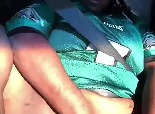He ate my ebony milf ass in public car 😏