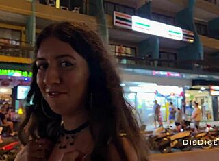 Hej skat, vil du bøje dig forover hele natten som på strandbaren?