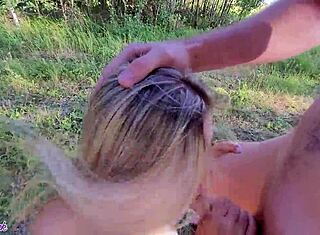 自然之旅变成和Letty Black热辣户外干炮，后入式