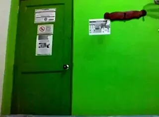 Madura Hace Lo Que Sea Para Tener Contento A Su Joven