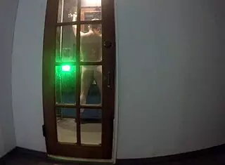 Gigi Breeze Performs Intense Blowjob At The Glory Hole!