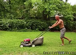 Real tranny surprises with a huge load