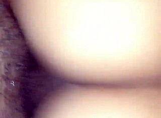 Roșcată sexy călărește tare pula mare neagră a iubitului