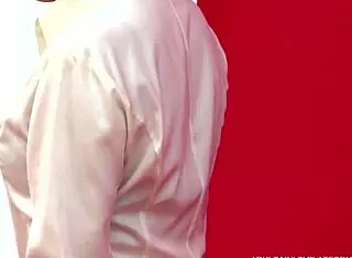 Amateur Nude Photoshoot With Maki Momoi