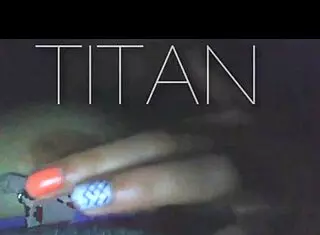 hurry up and fuck me before parents arrive 😏