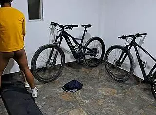 Cousin Sucks Cock In Garage Before Fucking