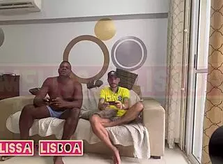 Amigo Do Meu Marido Veio Jogar Videogame E Acabei Fodendo Com Ele