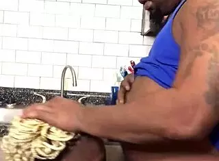 Suck And Fuck Til Ya Squirt