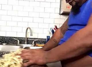 Suck And Fuck Til Ya Squirt