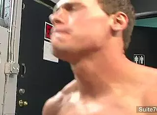 Hot Gays Suck Cocks and Fuck Asses in Gym Cumshot